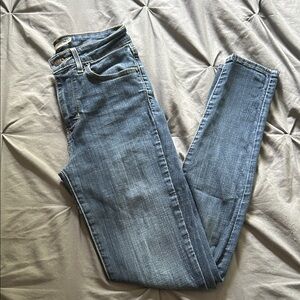 Levi's Women's Skinny Jeans - Classic Blue